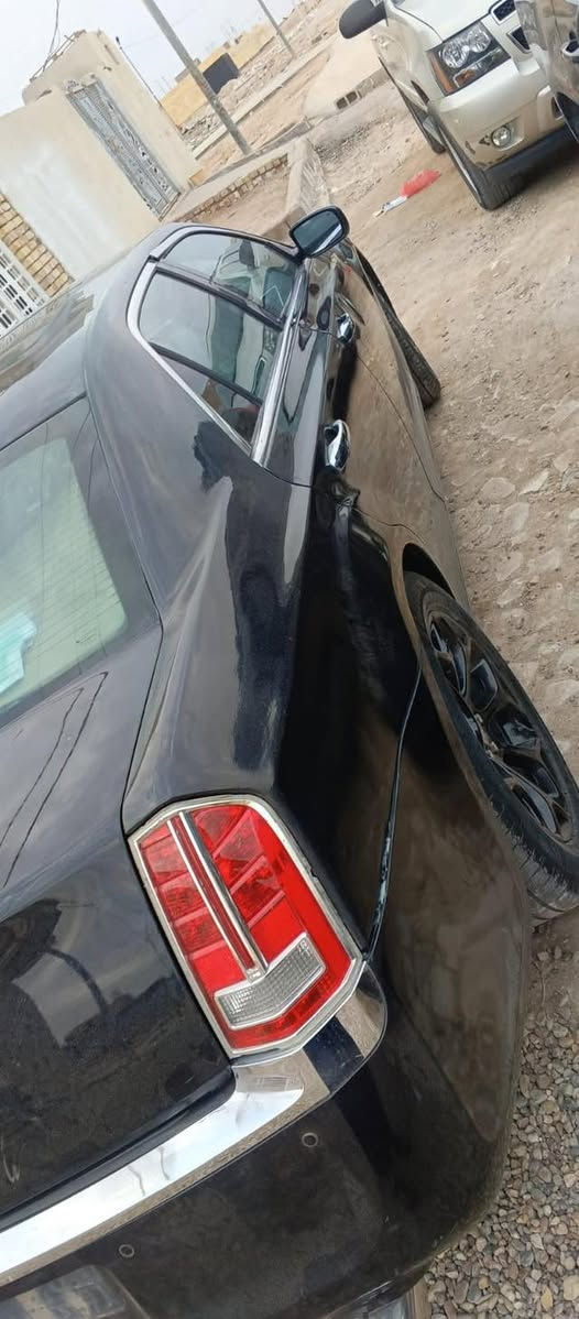 السلام عليكم
اوباما 2014 أدوات أدوات للبيع او المراوس متوم طبق الاصل سنويه وارقام ووكاله
كصة جنطه مكفولة من السرقة والعشائر 
محرك هيمي 8سلندر
السيارة فول فتحتين
مكان السيارة ميسان العمارة
السعر 50 وبيها مجال 
***********
***********
