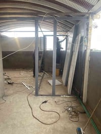 نعمل كافه انواع الحداده ابواب شبابيك محجرات سقايف ستفسار وتساب او تصال...