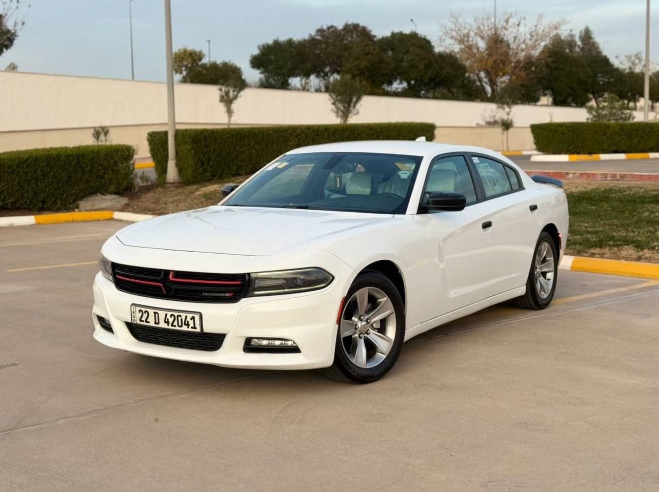 سلام عليكم 
دوج جارجر
مؤديل  ( ٢٠١٦ )
مواسفات ( SXT ) 
شاشة كبيرة 
سماعة( rpaun)
ويل( ١٨ ) بيلادي 
كوشين عزن تتفيه 
داخل بيجي 
شغال 
بلاجكتؤر ليد 
باقي مواسفات معروف 
سيارة كلين كفالة حامة مكفول 
هةتا دحاميات كفالة 
بيهاواحد مكان ضغار بارد بل جاملغ كدام 
فقط باقي كل كفالة 
شرط سونار 
سيارة ماشي( ١١٢ )حقيقي 
گير ؛مكينة ؛حدادية؛كل شرط فحص 
٤ تايرات ويل جديد 
سنوي؛ فحص ؛هذا ؛رقم كل جديد 
سارة بسمي تحويل وةكالة شرط 
سعر سيارة (٢٢٢ ) وةرةقة بيها مجال 
مكان سيارة ( اربيل)
رقم موبايل ئاسيا ***********
كؤرةك ***********
