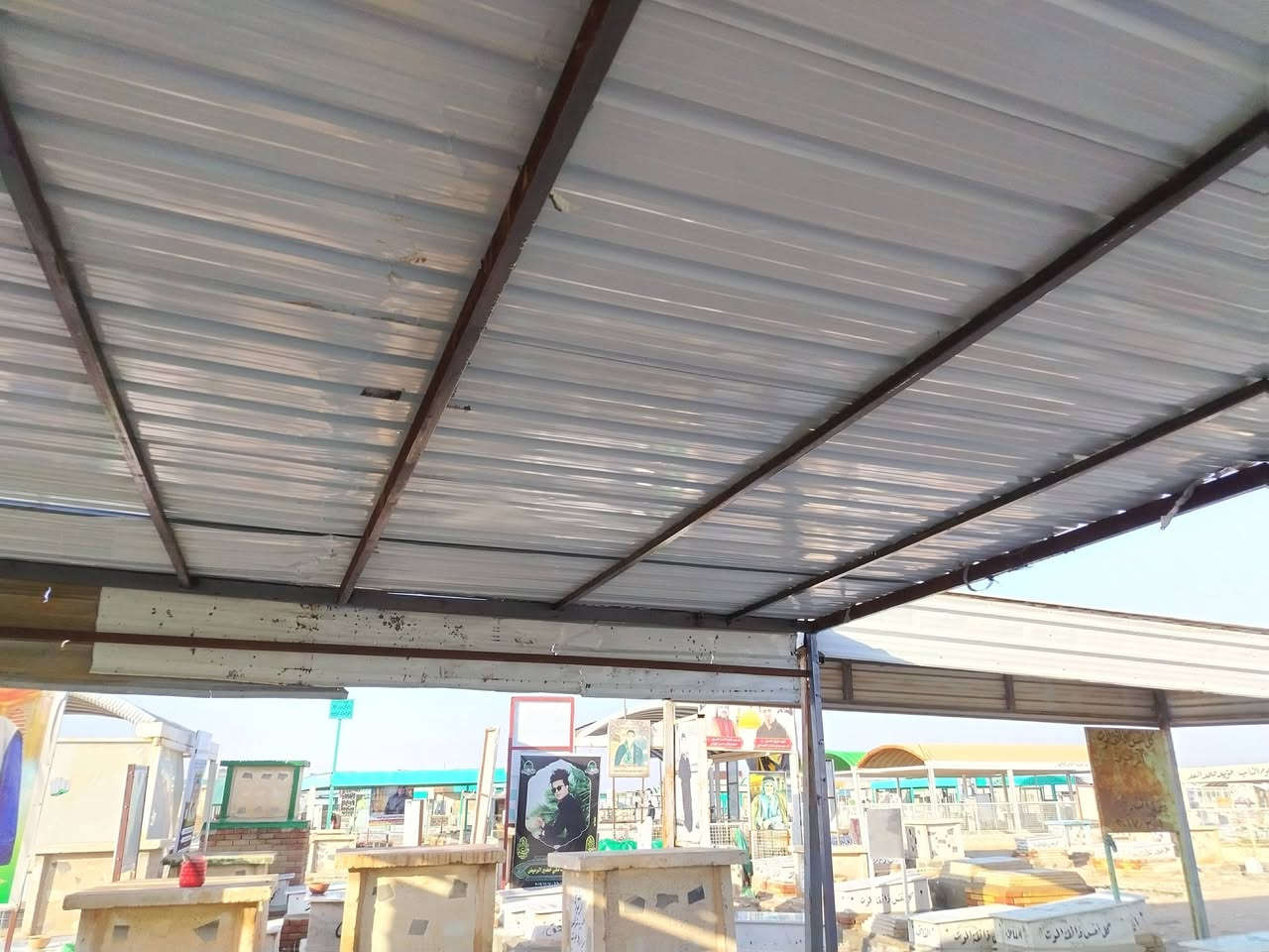 سلام عليكم حداده الفن مستعدين لعمل جميع انواع الحداده كرفانات والمناور والسقايف الكيسبان والجملونات والدروجه بأسعار مناسبه،
*********** وتساب
