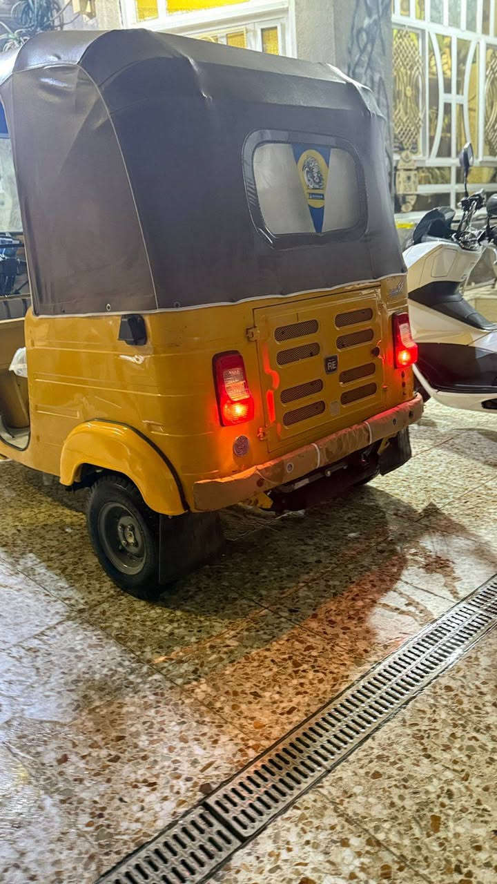 السلام عليكم تيك تيك 18 للبيع اي نقص ما بيها لا تنقيص ولا تبخير التيك توك قدام عينكم معمره بس دوس وبيها جوا البقلايه اربعه اصابع بارد الدراجه حلوه ونظيفه ام رقم ثاني يوم باسمي احول العنوان بغداد الحسينيه الراشديه السعر
***********
