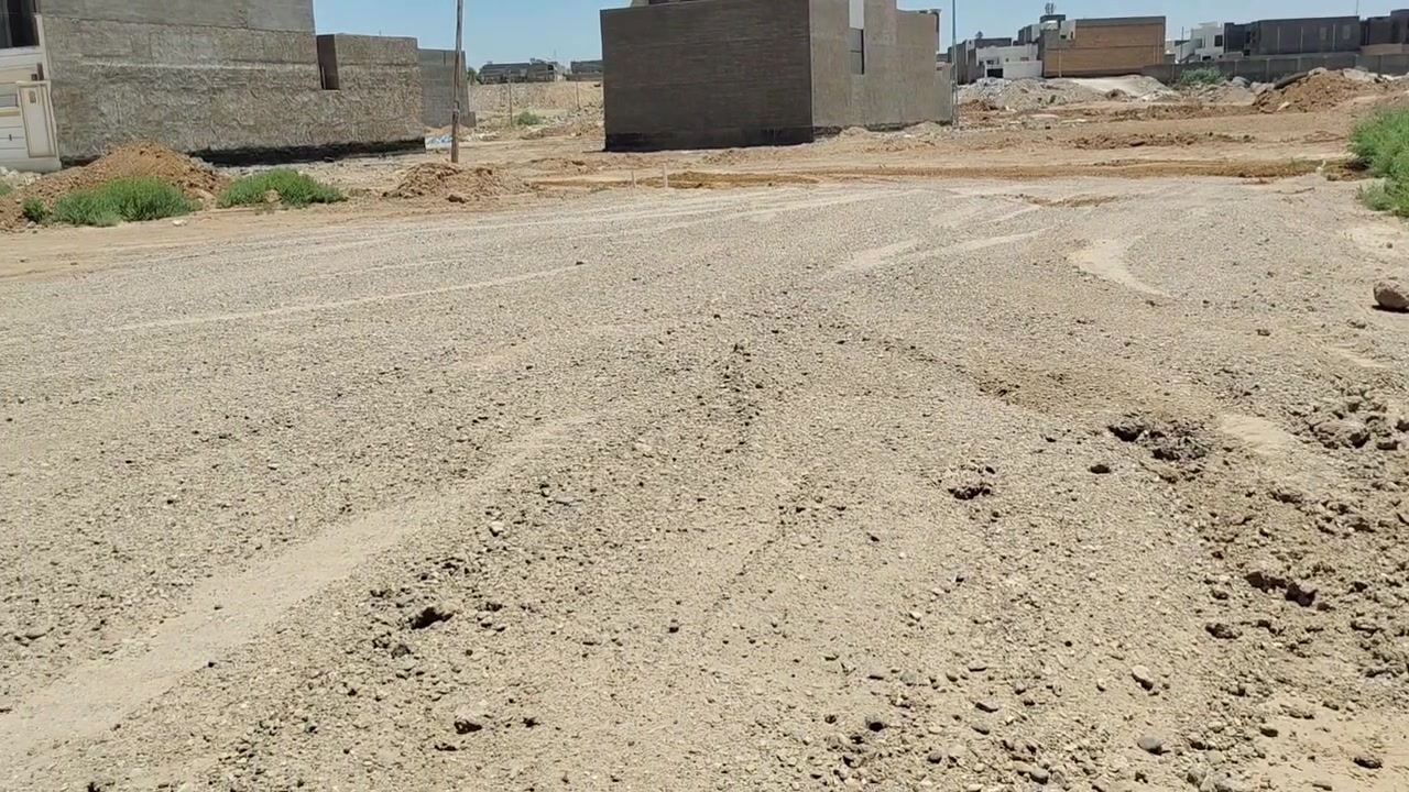 بسم الله الرحمن الرحيم
قطعه ارض للبيع رقم العقار 39193 ثاني قطعه عن شارع 40 قرب التقاعد الاستفسار ***********
