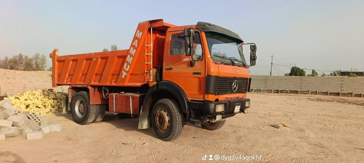 للبيع البي موديل 80 مكينه 8 كير 25 اكسن جي اف شاصي مكفول رقم بغداد الماني سنويه جديده سياره جاهز العمل سعر 145 بيه مجال مكان السياره نجف ستفسار ***********
