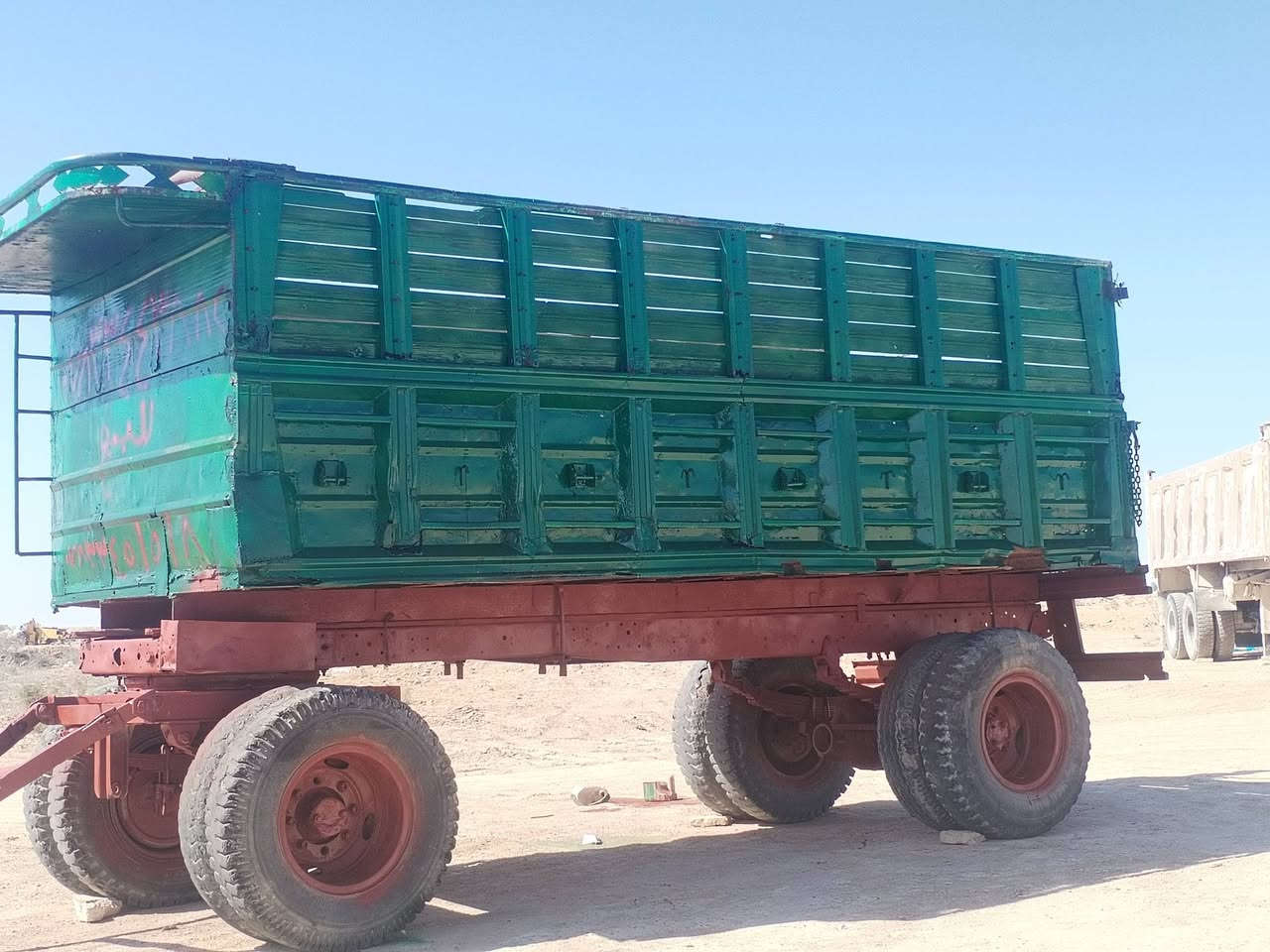 للبيع عربانه طول ٥ متر بدي ابردين مكانهي نجف ***********
