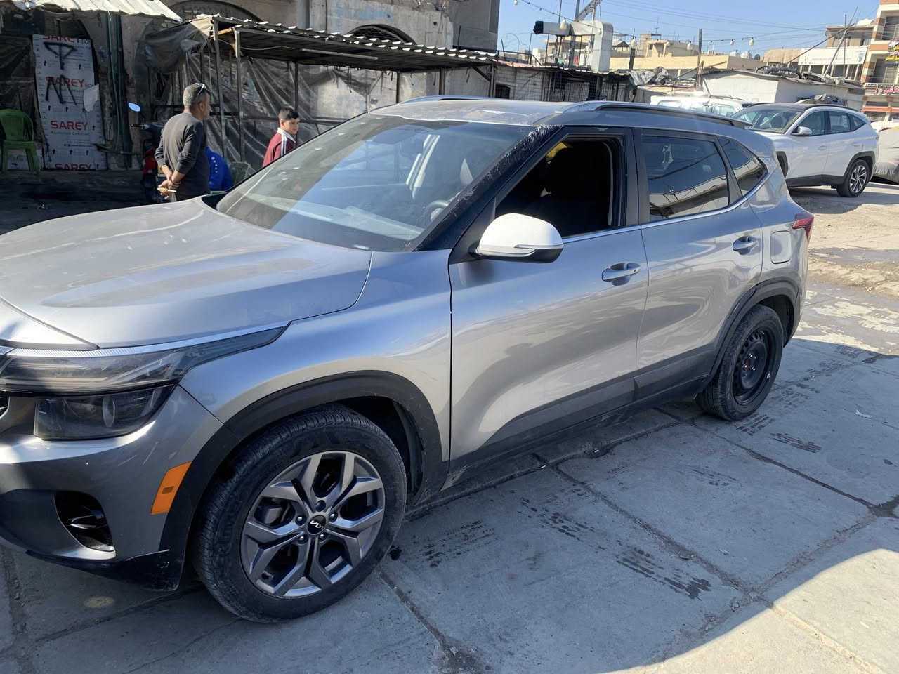 السلام عليكم كيا سيلتوس 24 بدون رقم السعر 105$   العنوان بغداد مدينة الصدر  و للاستفسار  على الرقم ***********
