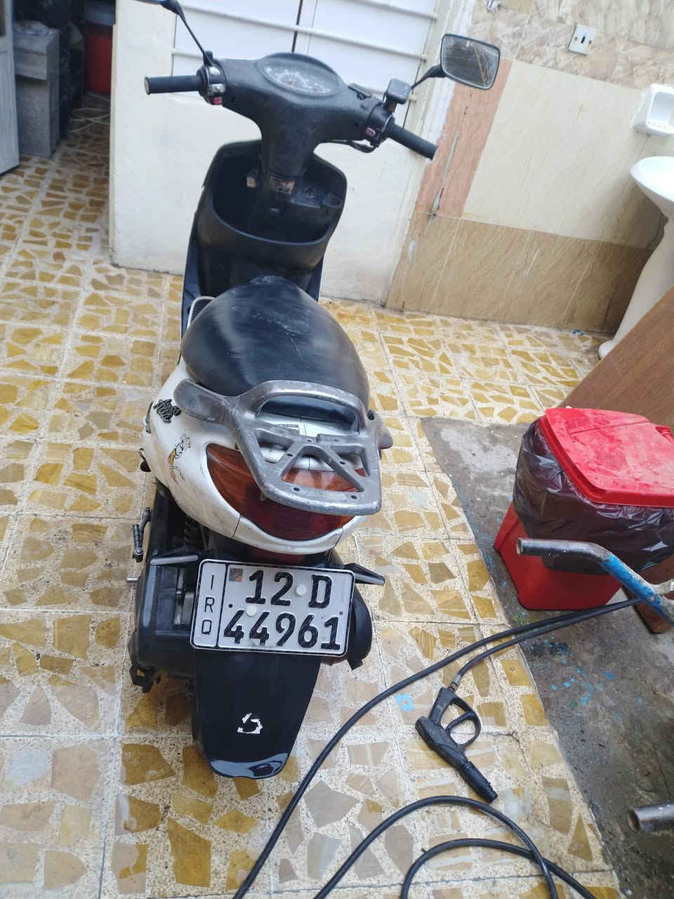 ماطور للبيع رقم انكليزي معمر مره وحده فقط كهربائيات كلها شغاله اغراضو كلها اصليه شرط السعر مليون و٦٠٠ للاستفسار الاتصال على الرقم *********** (((***********
