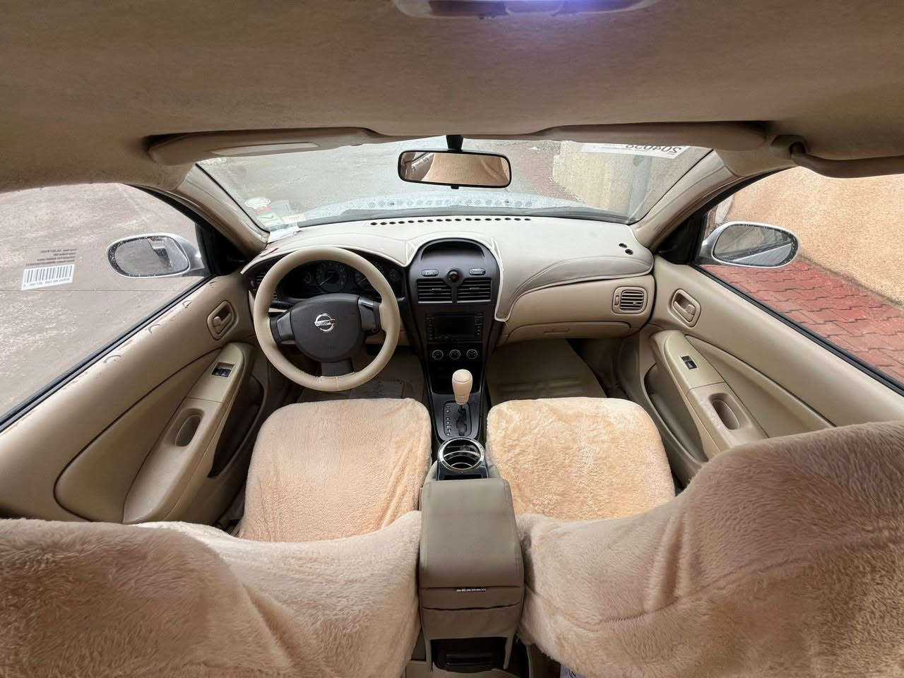 نیسان سەنی ٢٠١٣ کۆری
رەنگ سلڤەر
ناو بێجی
کۆری مەکینە ١٨ زۆر بە هەڵمەتە
ویل کەپ
بێ بۆیاخ
تەنها ١ بست ساردی هەیە
گێر ئۆتۆماتیک
سەنەوی تا ٢٠٢٨
١٧٥،٠٠٠ رۆشتووە هەموو گیانی لەسەر بیلادە
٤ تایەی تازەی لەسەرە
کامل سێرڤس کراوە 
گێر و مەکینە بە شەرت
بەنزین کەم ئەخوات
دژە فیتەرە
رەقەم سلێمانی
نرخ ١٠٥ گەڵا
 ژمارە تەلەفون *********** السليمانية, العراق
