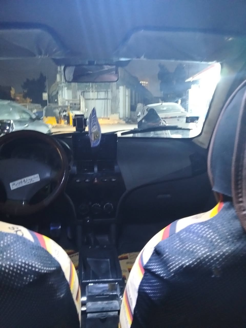 طيبه لبيع موديل 16 لا ضربه ولا صبغ فقط جاملغ الامامي بارد سياره جديد مكينه كير كفاله رقم كربلاء دولي مصفره هيئه وغرمات سعره 42وبيه مجال حق جيبه
***********
