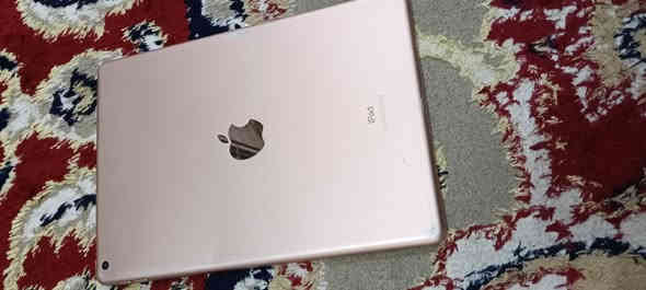 ايباد سفن الايباد كله بلادي و كله شغال ما بي اي نقص كيبله ويا الاصلي مثل مموضح بل صوره و كلشي شغال و نضافه 95 /100 ينفع للدراسه و الالعاب السعر 140 الف و بي مجال مدينه الصدر ***********
