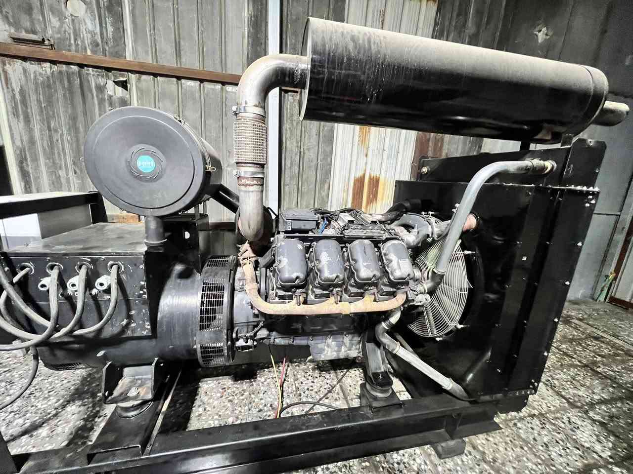 مولدة سكانيا وحش حديث راس توليد 400 طبگ جديد ما مشتغلة غير 20 ساعة للفحص موجود بكربلاء حي النصر ***********
——- ***********
