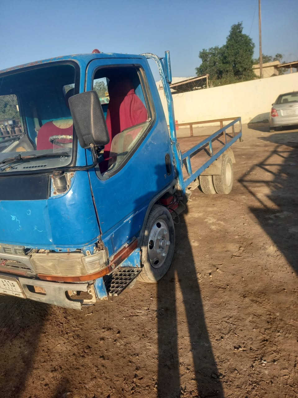 السلام وعليكم عندي سياره للبيع ياباني السياره با بيه اي شي كلشي شغال بيه السياره مشرو عوطني السعر 32والتفاصيل علا هاذه الرقم ***********العلوان بصره شط العرب
