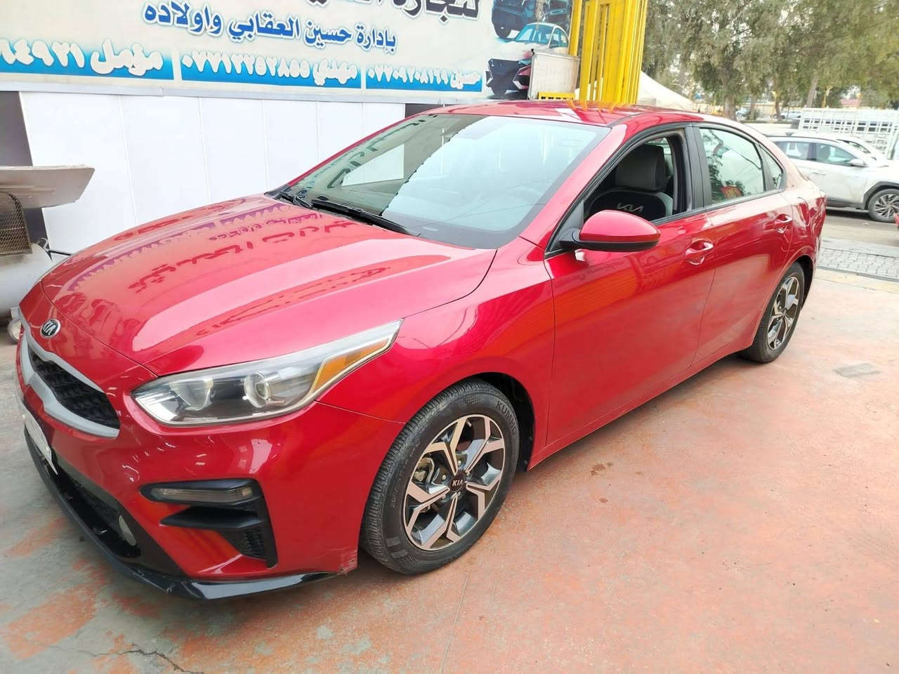 فورتي للبيع موديل ٢٠٢١
ماشية ٣٤ ميل 
حادثها في امركيا موجود فديو
وسونار 
وكذلك بيها حادث جاملغ خلفي
عكس السائق ومعمر ومصبوغ
مكينة وكير وكهرباء وحدادة وتبريد وتدفئة كلها سليمة وشغالة 
بقية التفاصيل بالصور والسونار
سكن بغداد حي اور
 قرب جامع بيت مجيسر 
للاتصال صاحب العلاقة 
 ‏‪ 0770 366 0556‬‏ متوفر وات ساب
غير متواجد فيس 
السعر ١٣٥ وبيها مجال حق الجية ...
