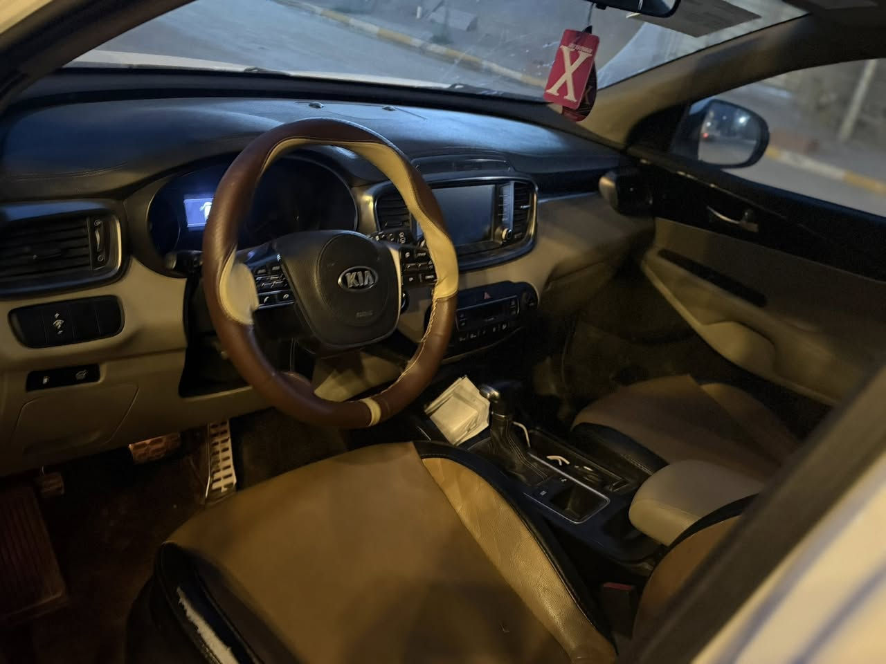 السلام عليكم
سورنتو مديل 20

خليجي 

6سلندر 

فول موصفات سيارة عد بنورما 

سيارة مكفول من تبديل وصبغ. عد باردت 

7راكب سيارة 

جنطه كهربائيه 

بصمة ابوب 

مكانه سيارة ديوانيه 

الاستفسار ع رقم  

ملاحظة اني مكلف بالنشر اهذ رقم ونتصل بيك خير ودلل 

***********
