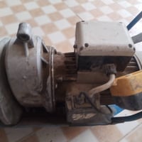 وبركاته يوجد ماطور ونج للبيع السعر 400الف وبي مجال للستفسار الاتصال عل...