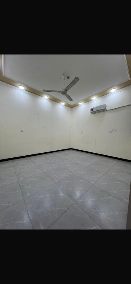 #شركة_ارض_ادم_للوساطة_العقارية
🏠 شقة للإيجار – زيونة / محلة 714 قرب شارع الربيعي

🔹 التفاصيل:

✅- الطابق: الثاني
✅- يوجد مصعد
✅- كهرباء 24 ساعة
✅- غرفتان + خدمات
✅- مطبخ وصاله

📞 للاستفسار والاتصال:

***********

***********
