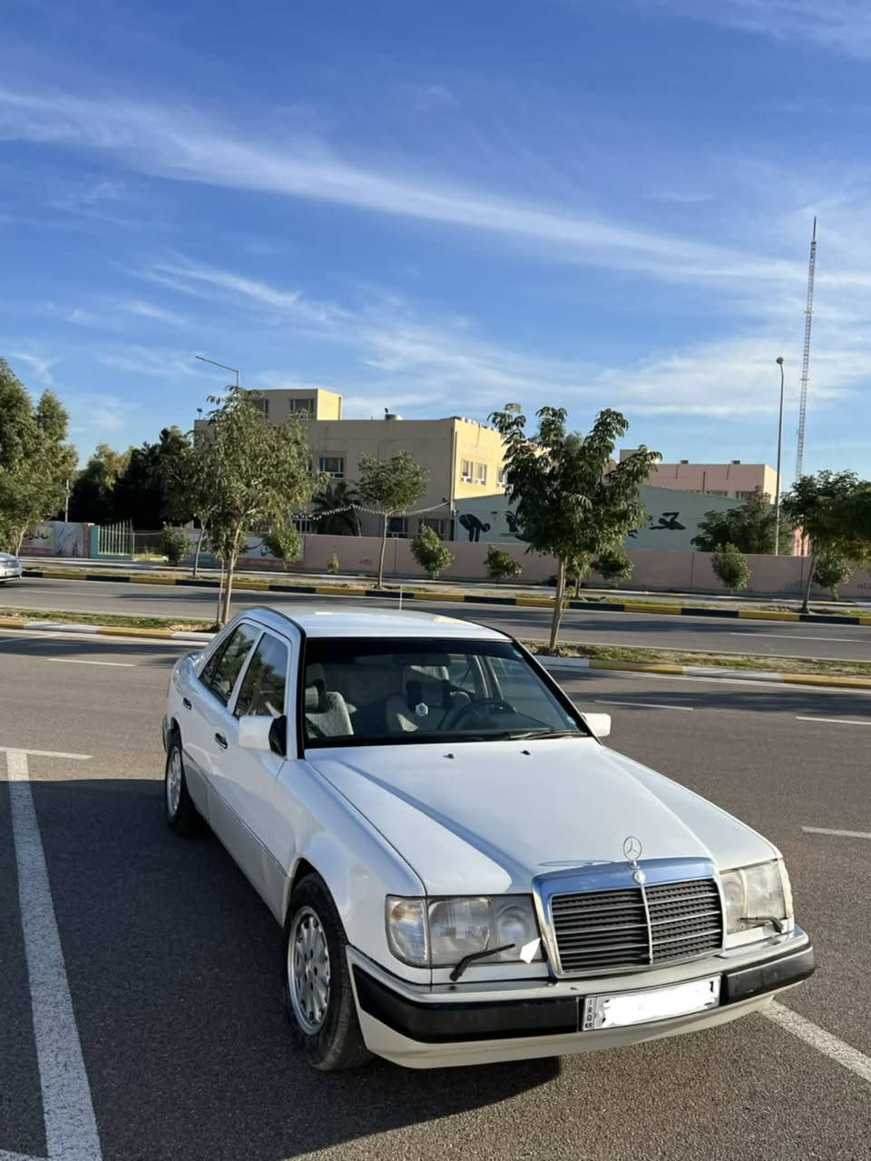 مارسیدس مۆدێل ١٩٨٩

گێڕ و مەکینە بەشەرت ١٠٠ فیتەر

بێ مەسرف ٢٥٠ مەسرفی تیا نیە

بێ تەقە و ڕەقە چرکەی تیا نیە

قاعیدەی دەبڵ مەزبوت

کارەبای کامل مەزبوت

تەبرید مەزبوت 

گەرمی مەزبوت

بەناوی خۆمەوەیە ڕەقەمی تازەیە سەنەوی ٢ مانگە بەسەر چووە...

شوێن کەلار

ژ.م    ***********
