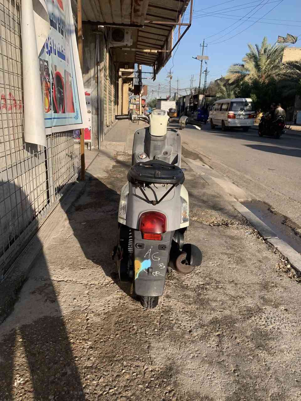 سلام عليكم دراجه بوليس للبيع لون مميز مكينه خير من الله دراجه مكفوله كفاله عامه الكفرات رقم علا رقم التواصل هاذه رقم ***********
