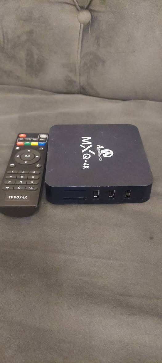 TVBOX فول 
30 الف ***********. موجود توصيل
