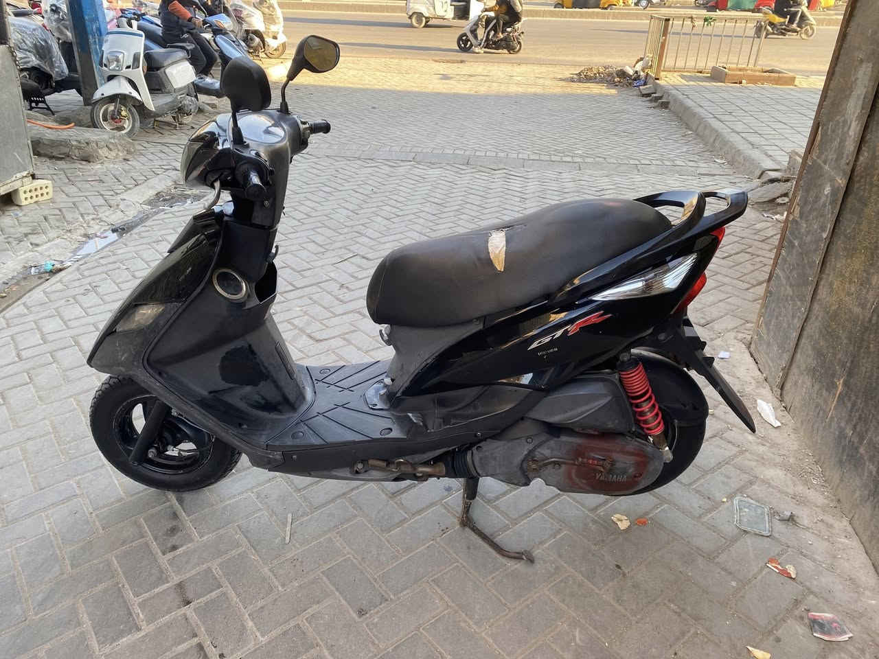 السلام عليكم
دراجه ماكس ثعلب البيع
الدراجه جديده مكفوله كفاله عامه
اي نقص مابيه جديده 
اوراقه كامله عنوان بغداد البلديات 
رقم ***********
