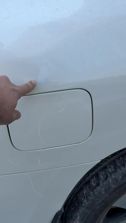 السلام عليكم
لاندكروز للبيع موديل 2019 مع رقم شبه مميز
ممشى 120الف تقريباً
Gxr كراند تورينك
السياره نضيفه عده الملاحضات الموضحه بالفديو الي هيه تكحيلات 
للاستفسار:***********
المكان بغداد
