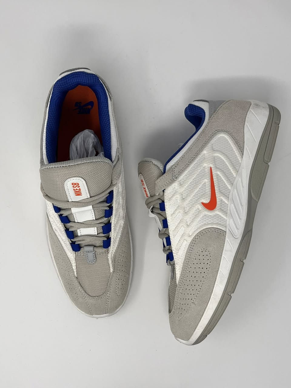 السلام عليكم نايك زووم vertebrae شكل الحذاء مستوحى من شكل العامود الفقري

, باله فيتنامي ممستخدم الحذاء باركود شغال موجود على موقع نايك الاصلي، قياس 44(28سم) السعر 25الف دينار قفل ويوجد توصيل جميع المحافظات للتواصل خاص او واتساب ***********
