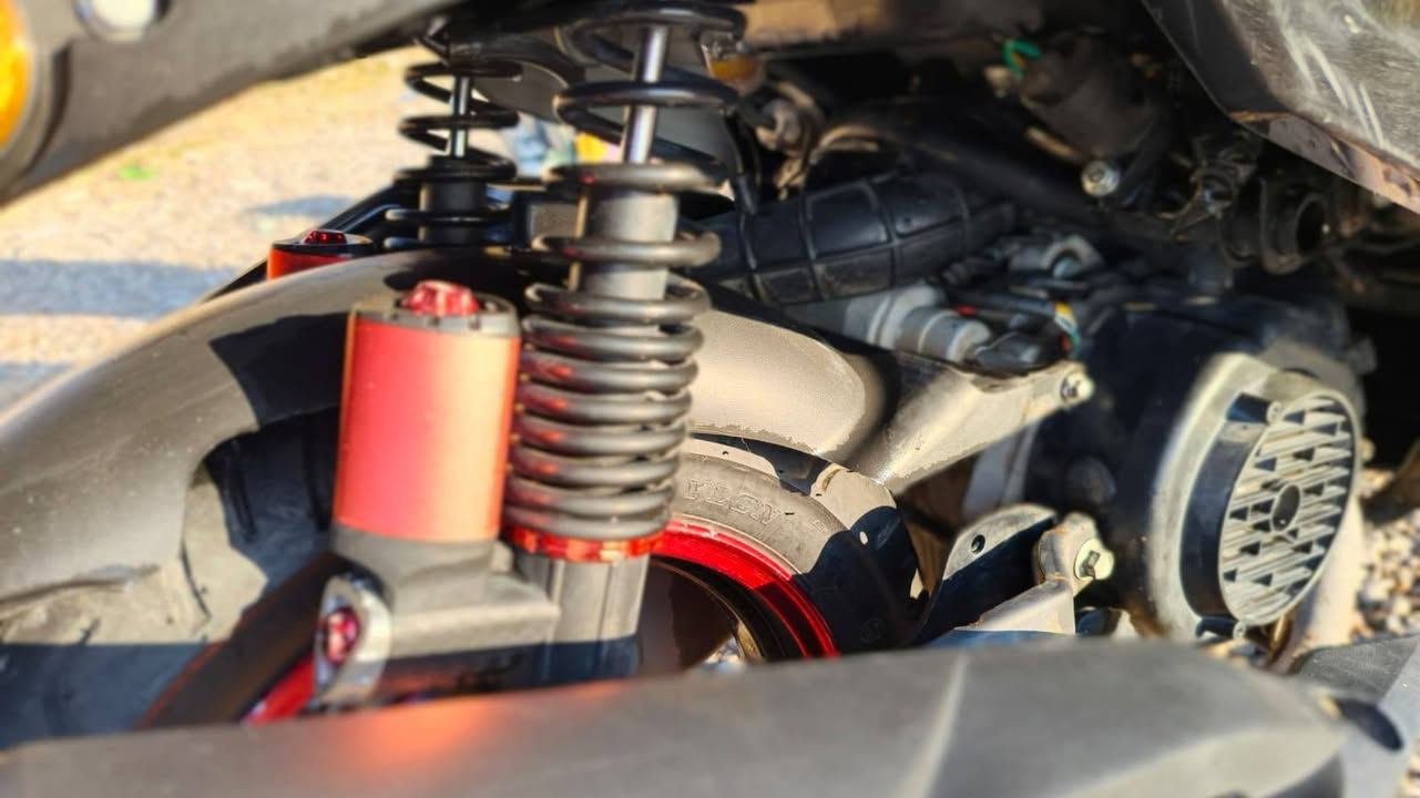 سلام عليكم دراجه كوست نضافه فول كفاله عام السعر/750 وبيه مجال بصيط الشراي يتفضل خاص أو هاذ..***********
