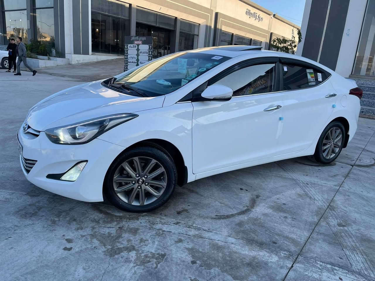 سلام عليكم النترا موديل 2016 للبيع او مراوس
السياره فول مواصفات عدا البصمه محرك وكير شرط
سلايت تحكمات شاشه كامره بجم زينول ابيض محرك حجم18
رقم اربيل هزه وسنويه جدد شرط التحويل 
السياره بدون صبغ وبدون ضرر بيها ملاحظات بسيطه
***********
***********
