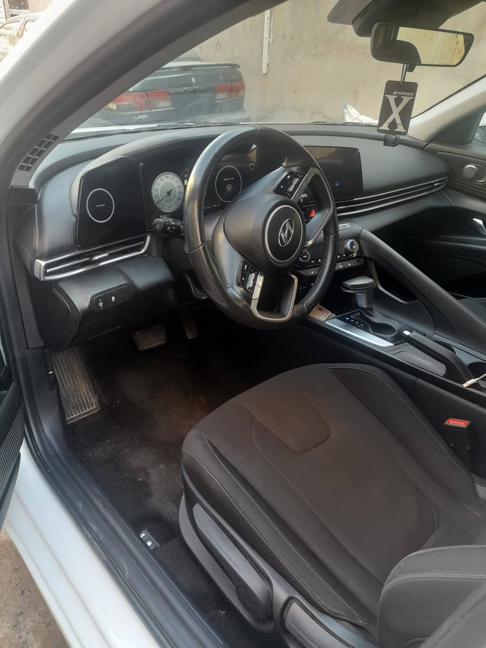 متاح موديل..  25 ..وارد امريكي محرك 2000 دخول جديد رقم منفيس 
كامل مواصفات فتحة تحكمات بصمة تشغيل 🔛 عن بعد 
هواي بيهه مواصفات معروفة… السعر 160… 
***********
