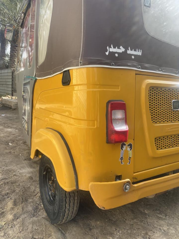 سلام عليكم تكتك 2021كامله للاخير كبل للشغل بيه ضربه شويه بل الغد ومرجعه بارد ومكينتها بوشه وبستم شركه والباقي مكفول التكتك سنويه انكليزي رقمها بالمرور  باسمي تحويل ثاني يوم السعر 7 مليون ***********واتساب فيس متواجد
