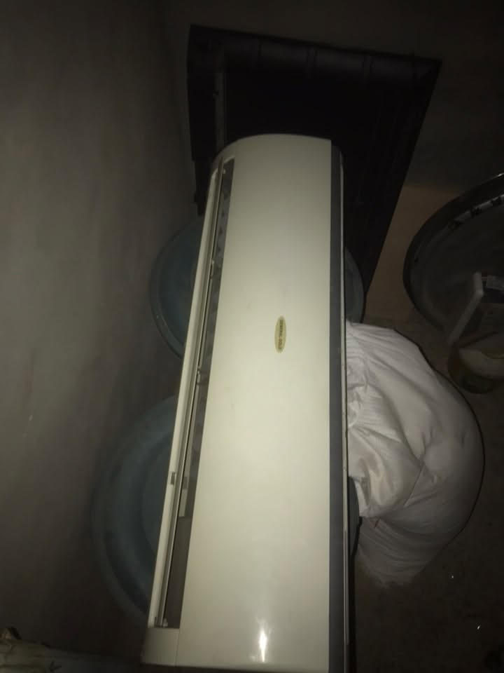 سبلت طنين استعمال قليل نضيف مابي خلل 550 وبي مجال***********
