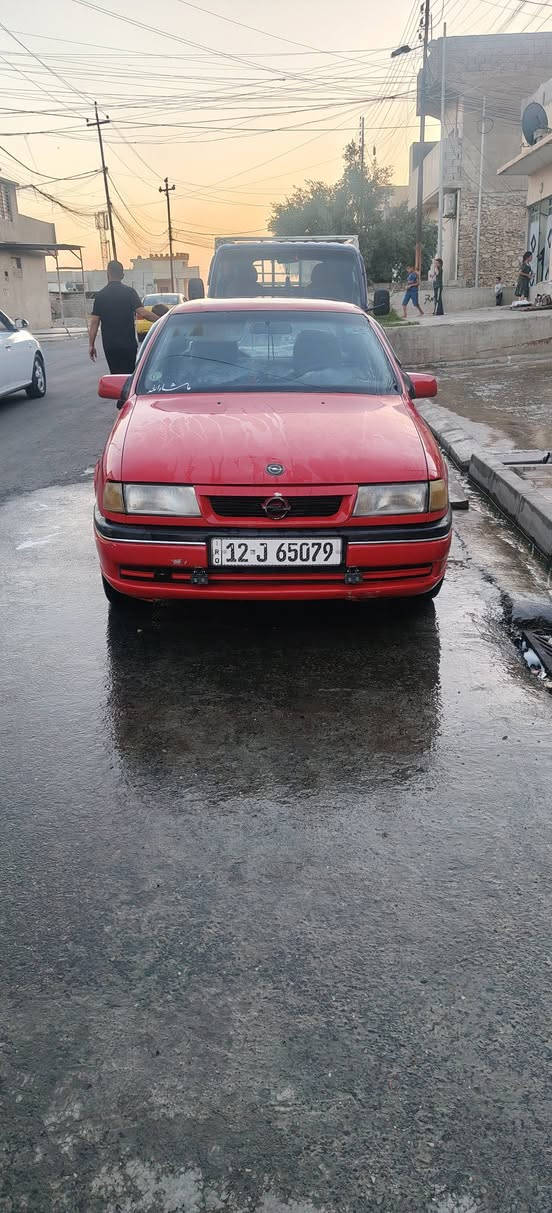 اوبل فكتره موديل 1992 محرك 16 كير ومحرك شرط ما بيها ضرر كاربون بانزين الجديد لسعر 42 وبيها مجال *********** ـ ***********
