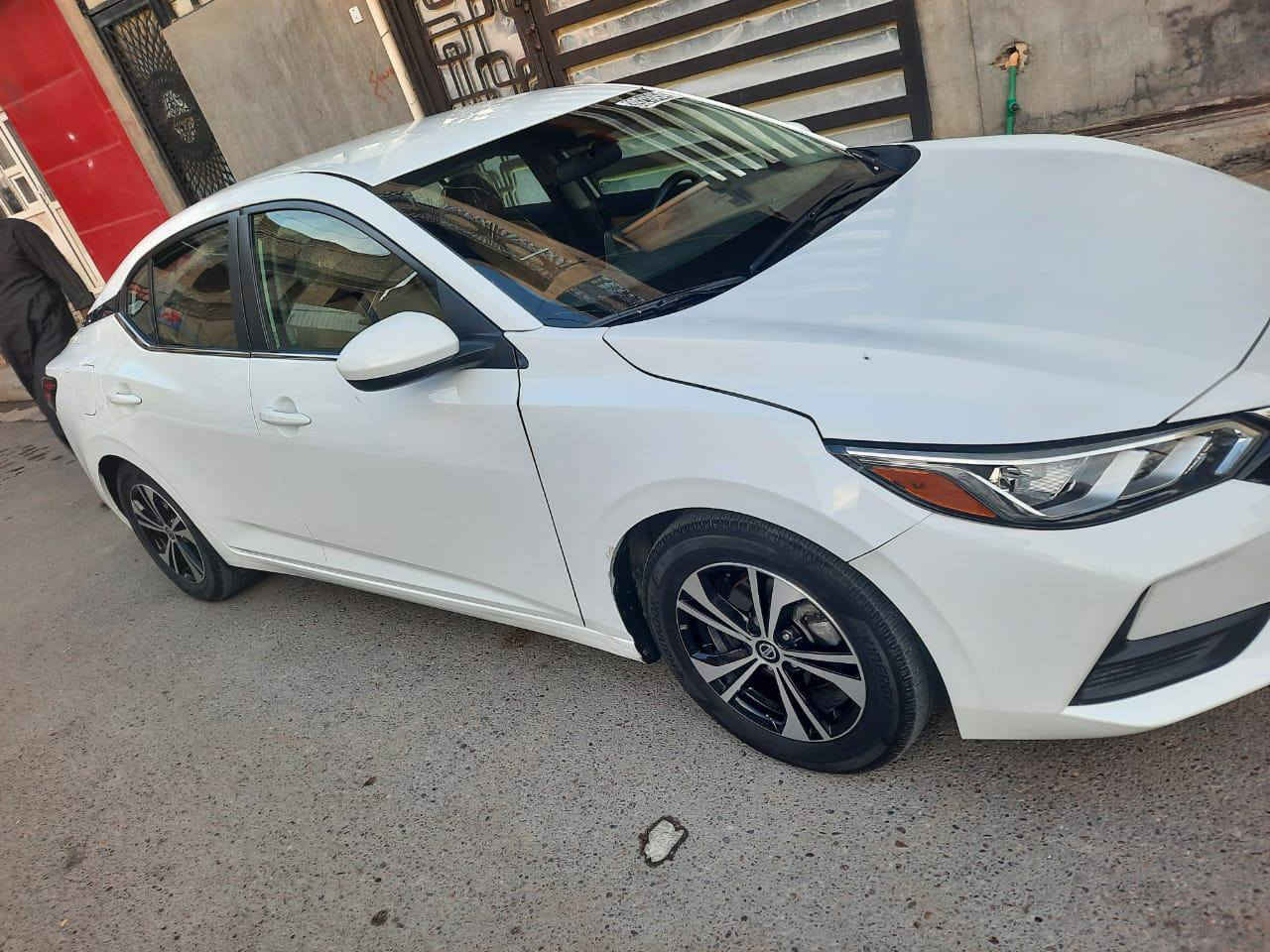 سياره نوع نيسان سنترا
موديل ٢٣
وارد امريكي 
كلين السياره 
 ضرر فقط تاير مثل لي بل الصوره
السعر ب157 ورقه
العنوان الفلوجه 
للاستفسار الاتصال ع الرقم
***********
