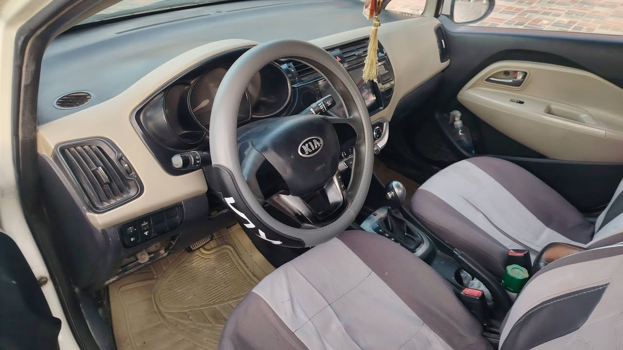 بيع مستعجل
كيا ريو موديل ٢٠١٣ رقم كربلاء بسمي سيارة جاهزة مكرك جديد حاوية حدادية جديدة  امبدل جاملغ الايمن الامامي السعر ٨٥ ورقة وبيه مجال قليل المكان كربلاء طويريج الاتصال على الرقم ***********
