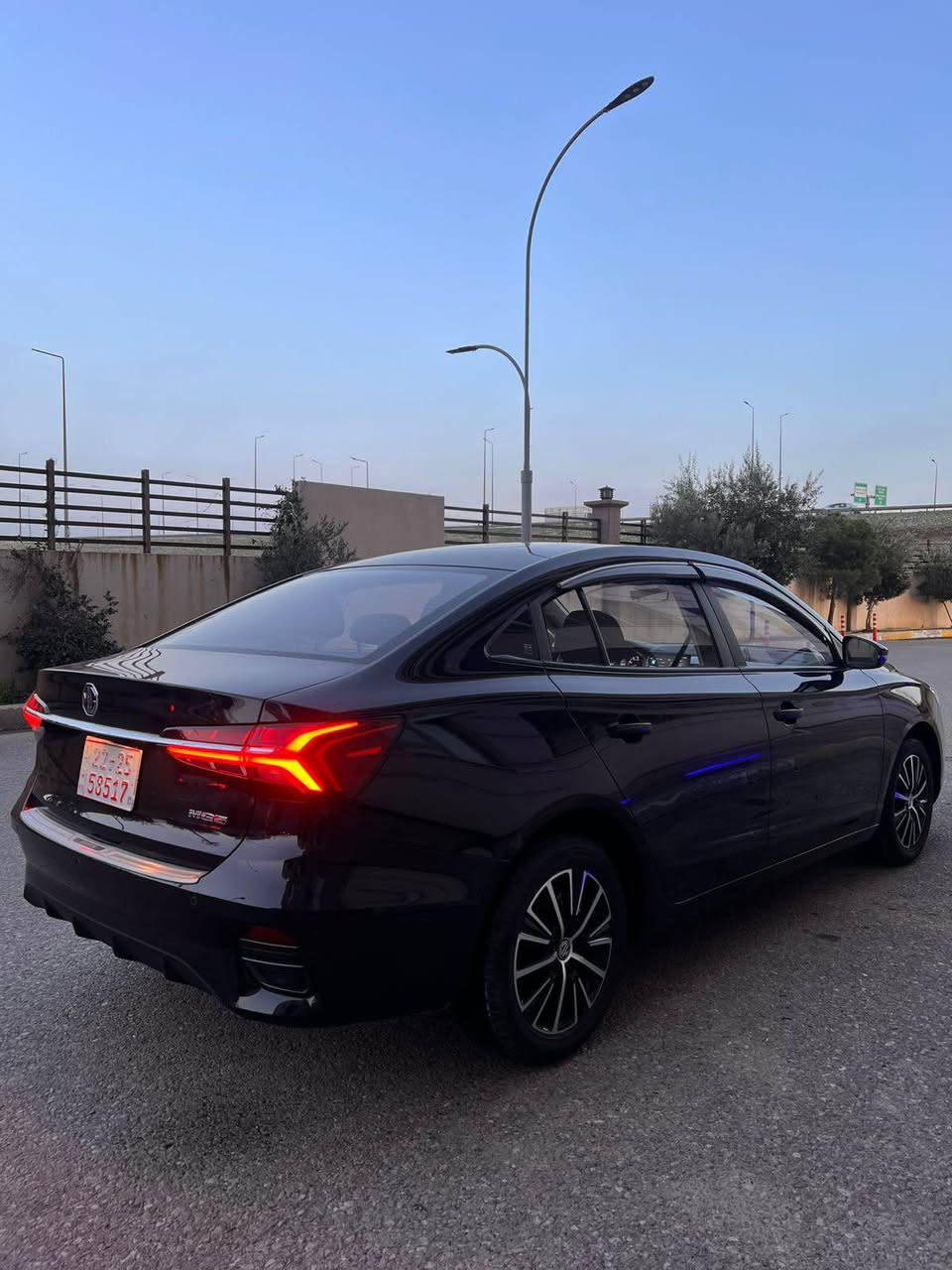 MG5 comford 2025
سەیارەکە کلینە هیچی نیە رەقەم نەکراوە ٧٥ رۆژی ماوە بۆ رەقەم فولل فوللی بێ سلایتە 
سحری ١٠٥ وەرەقە و مەجالێ زۆر کەم
*********** أربيل, العراق
