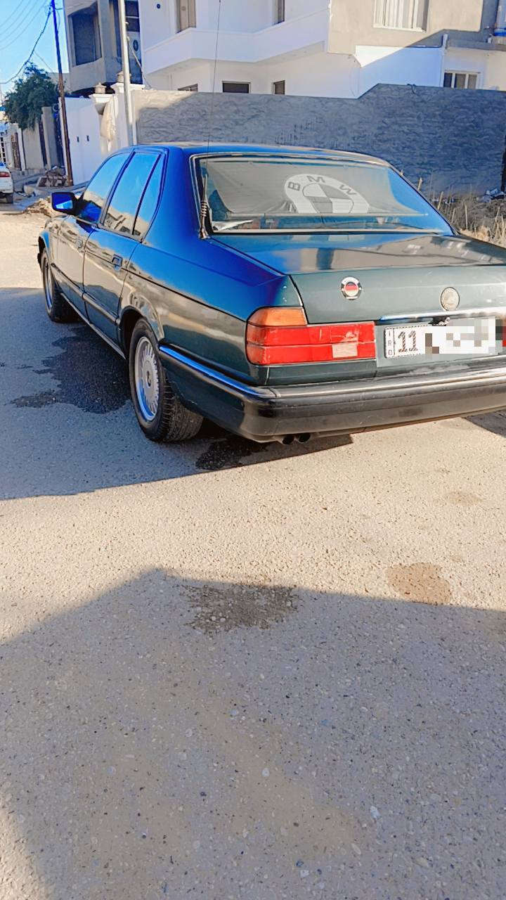 سلام عليكم بيئم حجم ٧٣٠مفتوح اصل بليته وشاصي بدون حادث صبغ لجماليه رقم بغداد بسم المالك تبريد ثلج محرك وكير خير من الله السياره جاهزه من كلشي مال جني بيع او مراوس ونطي فرق *********** وتسهيل من الله
