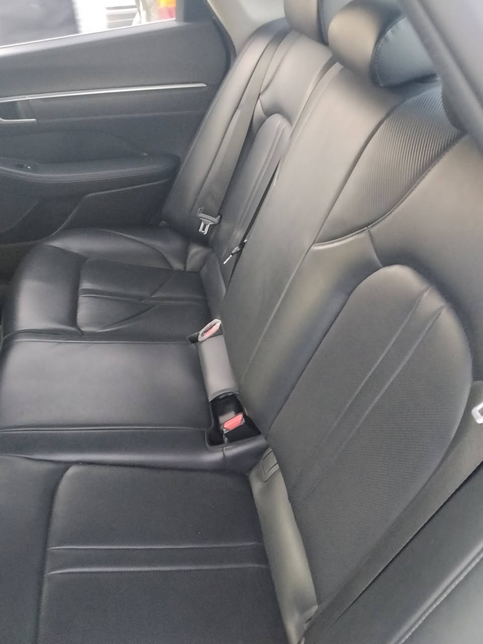 سوناتا للبيع موديل 22 فول مواصفات ماعدا البانوراما
وارد كوري 
مكفوله عدا شبر صبغ بطارف البنيد
السياره باسمي شخصيا 
مكان السياره المحموديه
***********
***********
السعر 185
