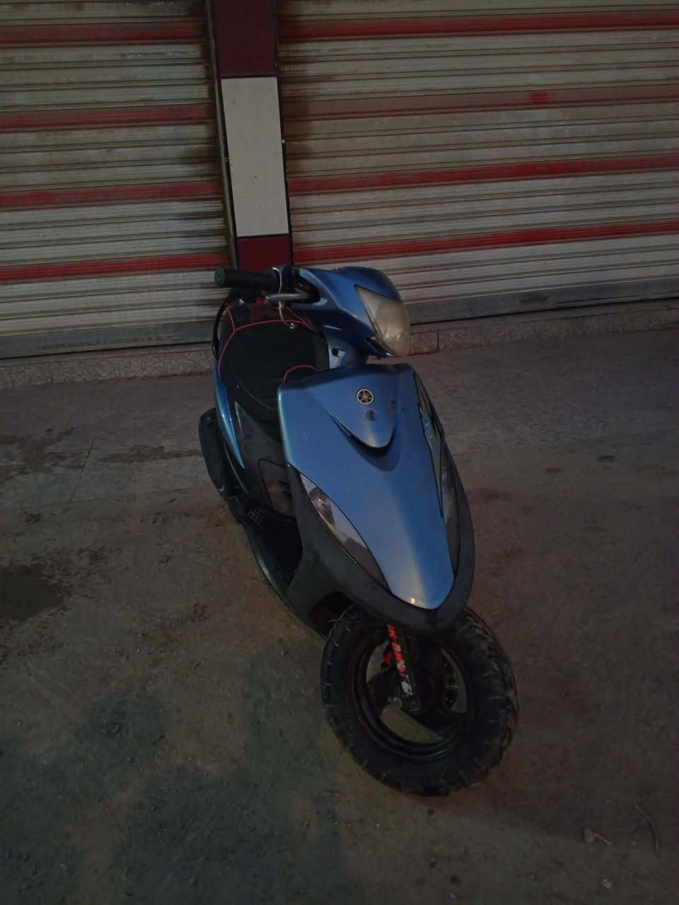 السلام عليكم 
دراجه ماكس عدله للبيع 
سعر 450 وبيها مجال 
دراجه بلادي محرك مفتوح مفتوح 49 
كهربائيات سلف هندر كله شغاله
حله قرب جسر الثوره 
***********
