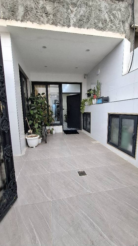 👇عربي/کوردی 👇 
#سعر جوة سوق.5 دفاتر و بيها مجال 
تقريبا 72 مليون دينار عيراقي 
بيت للبيع 100مترطابقين و بيتونة فول مواصفات طابو صرف في أربيل بيت نظيف جدا 
يتكون بيت بيها 
كراج سيارة -نظام بوكسات -3 غرفة نوم -مطبغ   
حار و بارد -تخم كاونتر 
هدية ويالبيت 
 350 الف شهري أي شخص تشتري هذا بيت للإيستثمار للإيجار
عنوان 📍 أربيل حي تعجيل جديد قريب بنصلاوة 
الاستفسار *********** واتساب و فايبر 
  ******------******-------******------******
کوردی 👇 
نرخی خوار بازار تەنیا 5 دەفتەر و مەجال 
100متر
تاپۆ  خانووەکە دوو قات و بەیتونە فول مواسفات کەم بەکارھاتووە 
بەشێوازێکی زۆر تایبەت درووست کراوە 
پێکهاتووە لە گراجی ئۆتۆمۆبیل نیزام بۆکسات چێشتخانەی سارد و گەرم تاخم کەوەنتەری لەگەڵە 3 ژووری نوستن 2هۆڵ و 2 حمام و 3 توالێت لەگەڵ بەیتونە 
ناونیشان 📍 هەولێر گەڕەکی تەعجیلی نوێ نزیك بنەسڵاوە 
بۆ زیاتر زانیاری *********** واتساپ أربيل, العراق
