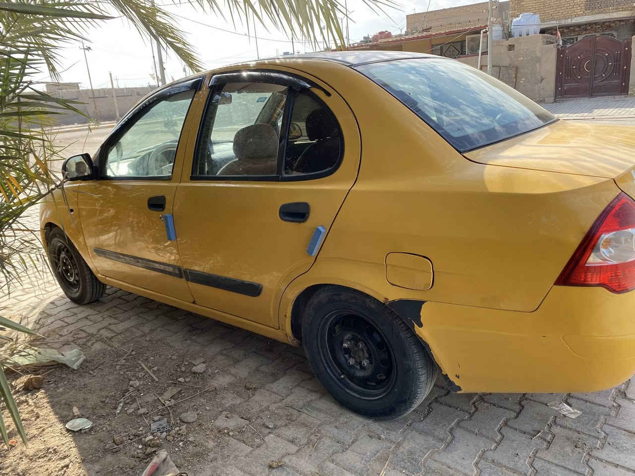 الهم صلي على محمد وال محمد السلام عليكم طيبه موديل 2016 سياره خير من الله كير مكينه تخم تاير حداديه مشط مراوح مسجل تخم بولبرنات كوله جديد سياره ستوه معمره بيه جاملغ مبدل بدون شواصي وضربه خفيفه بالجنطه مرجعه ع البارد سعره 37 وبيه مجال للشراي مكاني واسط ***********
