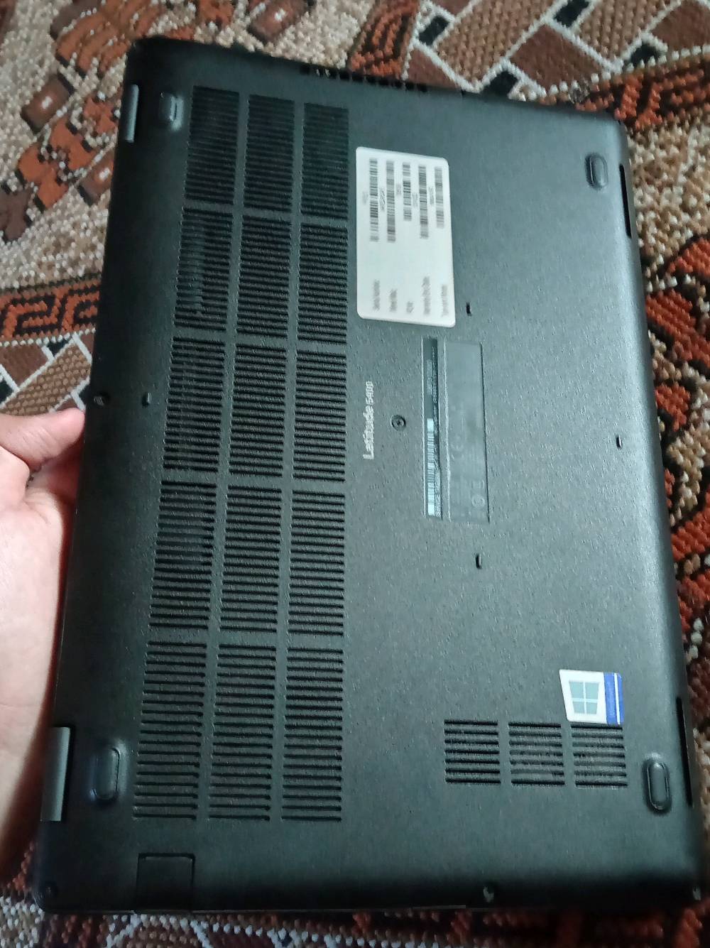 السلام عليكم لابتوب للبيع
                                   dell precision 5400
مواصفاتها :
شاشة لمس Full HD
                                    Intel Core i7 8th U
                                  Ssd 256gb من توشيبا
 رام ٨ دول تشانل 4*2 DDR4
كيبورد ضوئي عربي انكليزي
السعر ٣٥٠ الف مكاني بغداد حي العامل
و بيها مجال للشراي