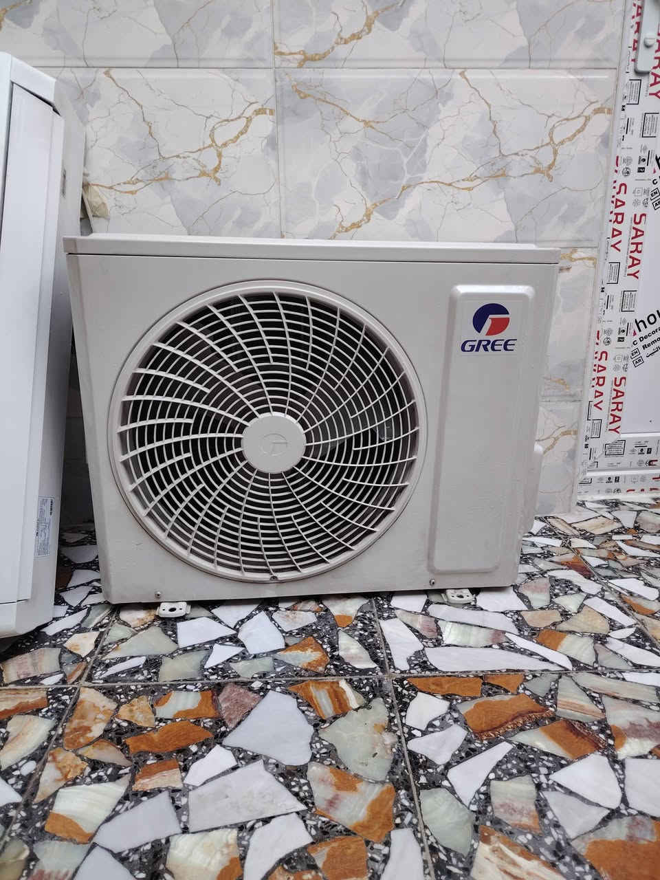 سلام عليكم سبلت 1 طن نوعيه كري الحديث اصدار الجديد اقتصادي شغال عل فحص نضيف جدا مستخدم قليل سعره 300 وبي مجال اتصال عل رقم *********** مكاني بغداد مدينه الصدر
