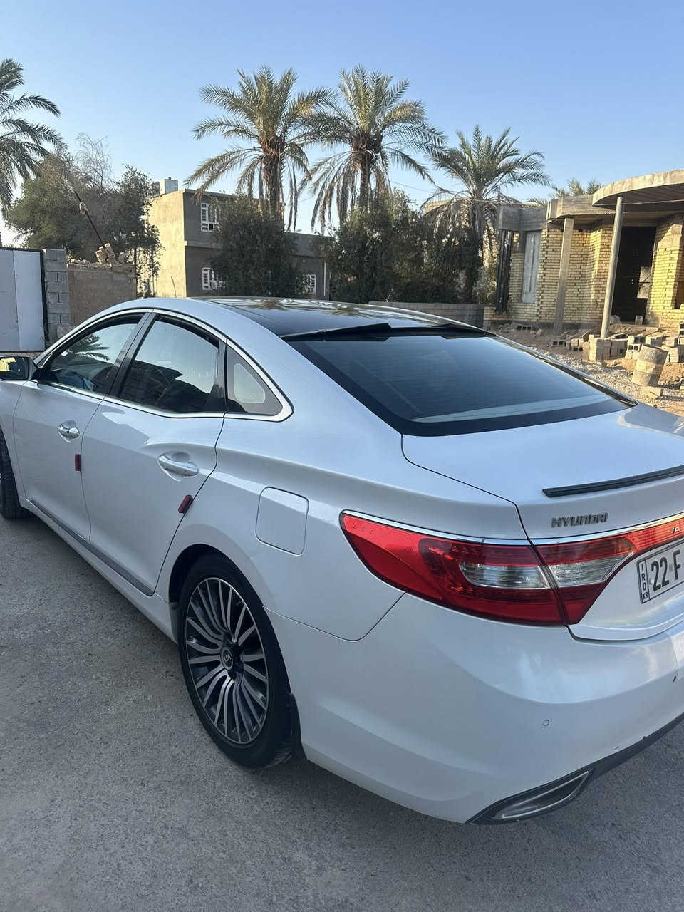 ازيرا 14  فول مواصفات رقم اربيل السعر ١٣٠ وبيها مجال.  ديالى الخالص ***********
