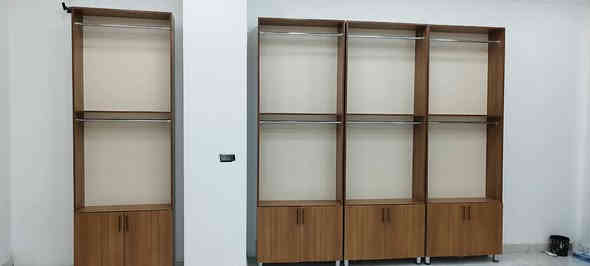 متوفرات للبيع كلش نضيفات استعمال قليل 
***********
