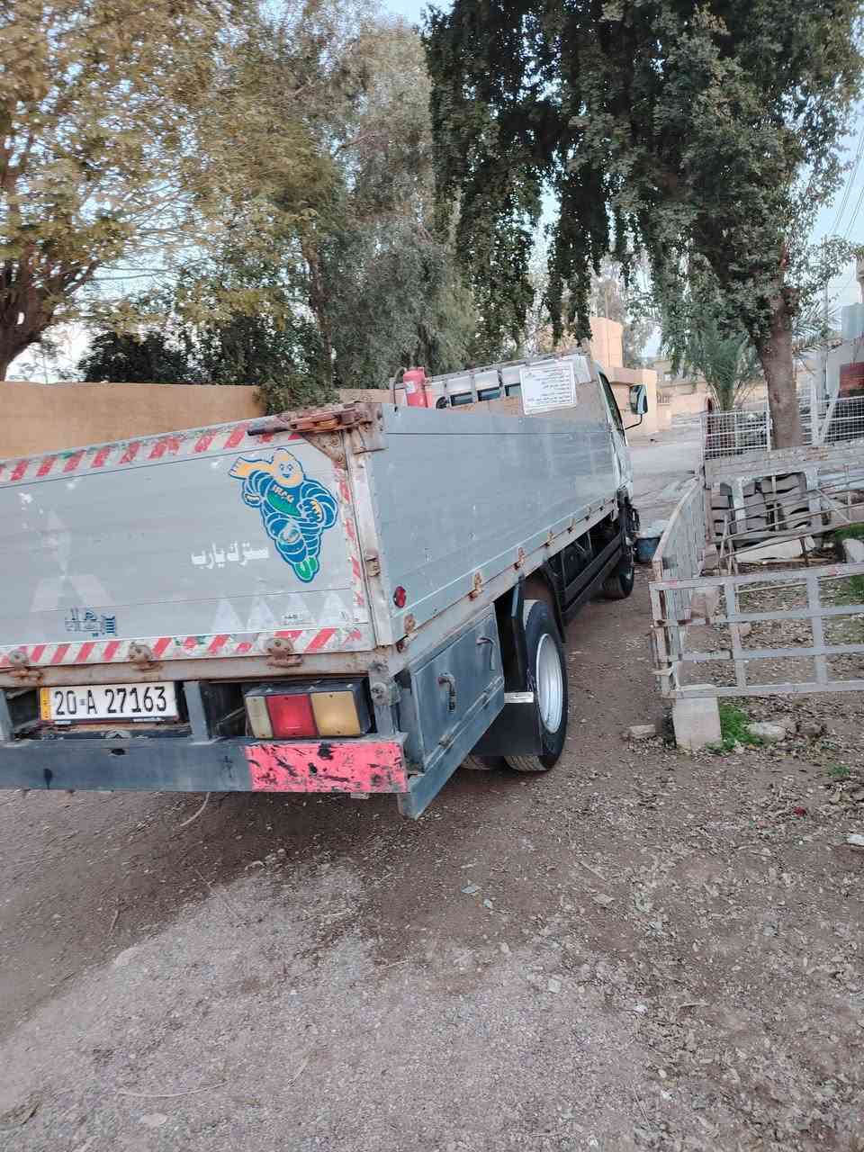 سلام عليكم بسب الوعود الكاذبه كنتر للبيع مديل 97 طول 5متر محرك مكفول رقم دولي ديالى انكليزي تحويل مباشر سعر 100وبي مجال الطيبين رقم الموبايل ***********
