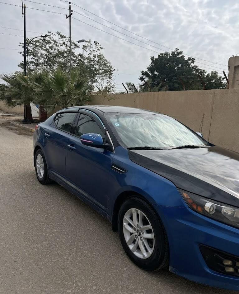 سلام عليكم
السعر :94$ وبيها مجال بسيط 
 السياره ناصبه وكاعده وحلوه 

كيا اوبتما 2013 فول عدا الفتحه 
مكينه 2400 
رقم بغداد مشروع وطني  
السياره بأسمي تحويل شوكت ميعجبكً
 السياره وارد أمريكي حادث السياره جاملق  آمامي عكس  السايق 

كير مكينه  كله مكفول خير من الله
تدفئه تبريد قطعتين ثلج❄️❄️حداده جديده الكهربائيات كلها شغاله شرط ربع دينار ما تخسر عليها 

مواصفات الاوبتما المعروفه
اشاير بل مري
شستم انفنتي
شاشه صغيره
تحكمات ستيرن 
كشن سائق كهرباء 
أضائه بلدشبول
جام امامي دبل
كامره خلفيه
تخم تاير جديد 
مثبت سرعه 
سستم سماعات ابلوتوث +حاكيه 
سياره نضيفه ومال جناي وع ايدي 

 مرشوشه كلير  لا اكثر بلبيبان 
اخوان سياره  نضيفه ومحتاج ومستعجل واريد ابيع 
رقم الهاتف :***********
مكاني البصره قضاء المدينه
