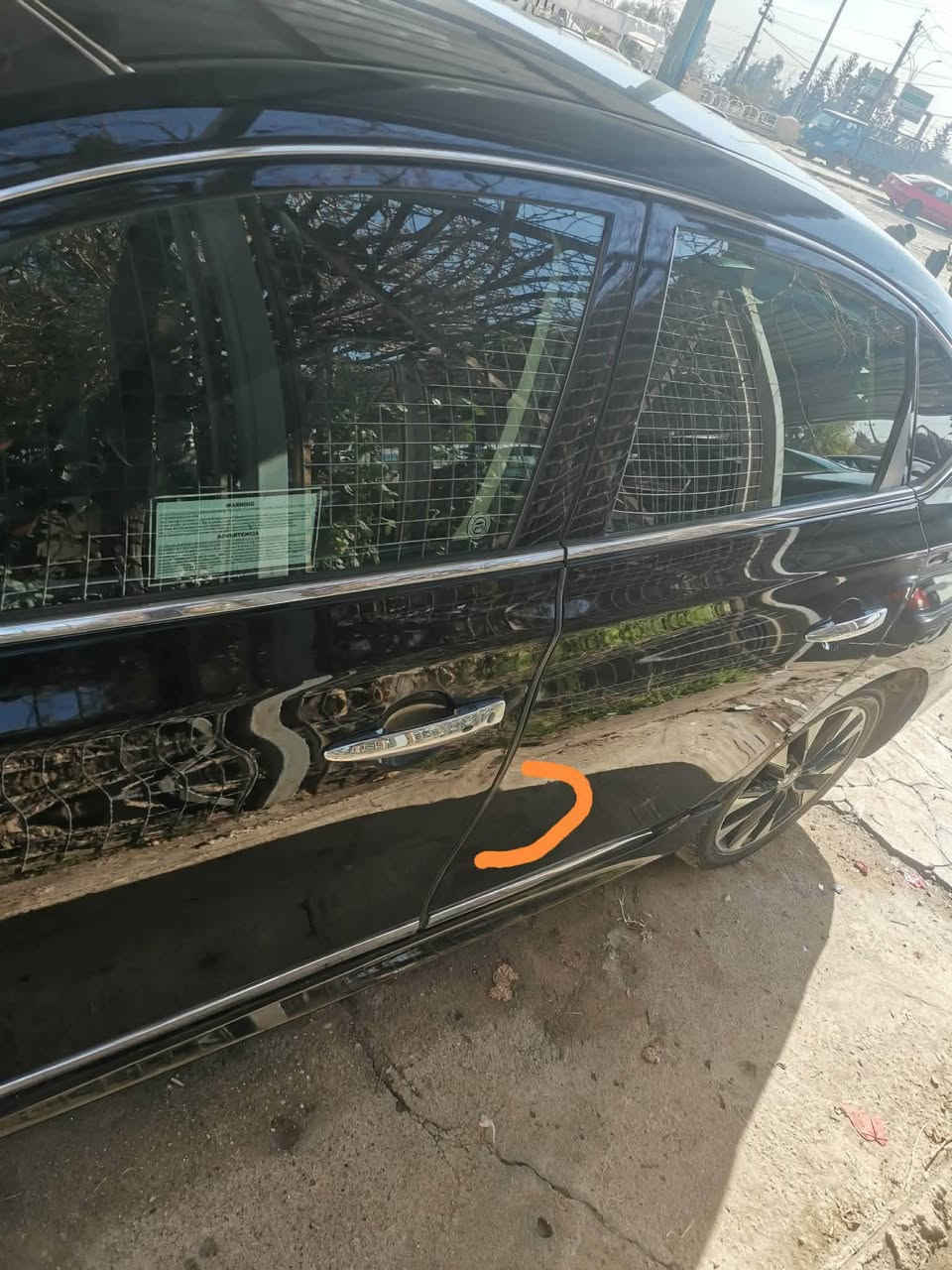 السلام عليكم 
للبيع
 نيسان سنترا 2018 SR 
رقم اربیل
مكينه 1800 
طخم جديد 
تحكم ستيرن 
رادار امامي 
مثبت سرعة  
كامرة خلفية 
اشاير بل مري
ثلث انظمة للقيادة
تبريد ثلج
سبير+جك

السيارة بأسمي سنوية ل 2029 

ماتصرف عليها سيارة جاهزة من كل النواحي
بدون صبغ باب نفر بی شبر صبغ باب النفر

السعر 123 وبي مجال للطيبين ما متوفر ع الماسنجر. 

رقم الهاتف ( *********** ) اكر, نينوى
