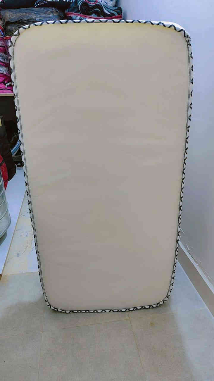 السلام عليكم 
باب سوكاوي سعره 40 دوشك تركي اطفال 20 ميز كوي 10حجله حديد 20كرسي اطفال 20 ***********
