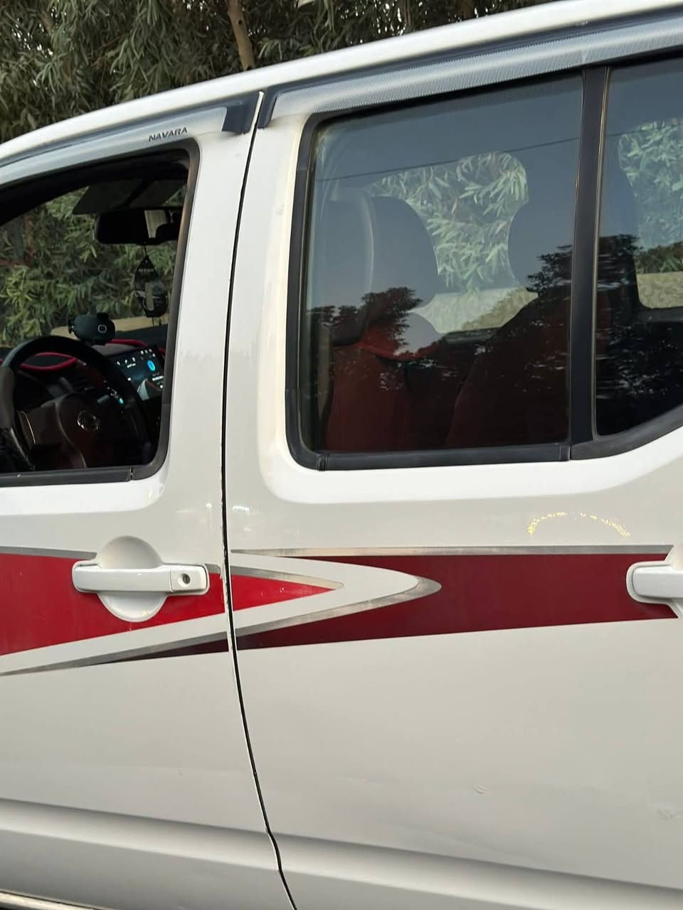 السلام عليكم
سيارة نيفارا موديل 2009 كير اوتوماتيك لا تبخير ولا تنقيص سيارة نظيفه تبريد شغال سنويه تنتهي 2029 تجي تشوف بعينك المكان النجف الاشرف 
السعر : 88 
الاستفسار ع الرقم ... ***********
