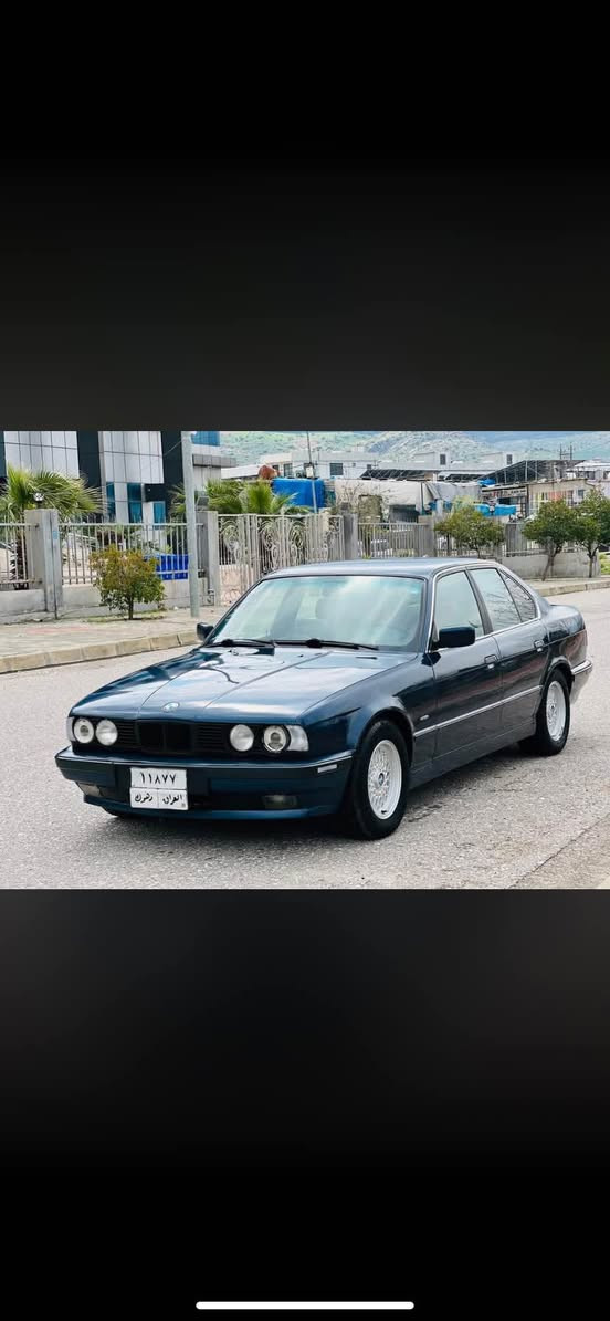 بي ام موديل1993جحم520گير عادي سياره عام به غ بو جاني  سياره گيرو ميكه شه رت تبريت 880 هزرا خورامه يل سه ر ديش سعري هينه خاري سعر55  مه جال تلفون *********** دهوك, العراق
