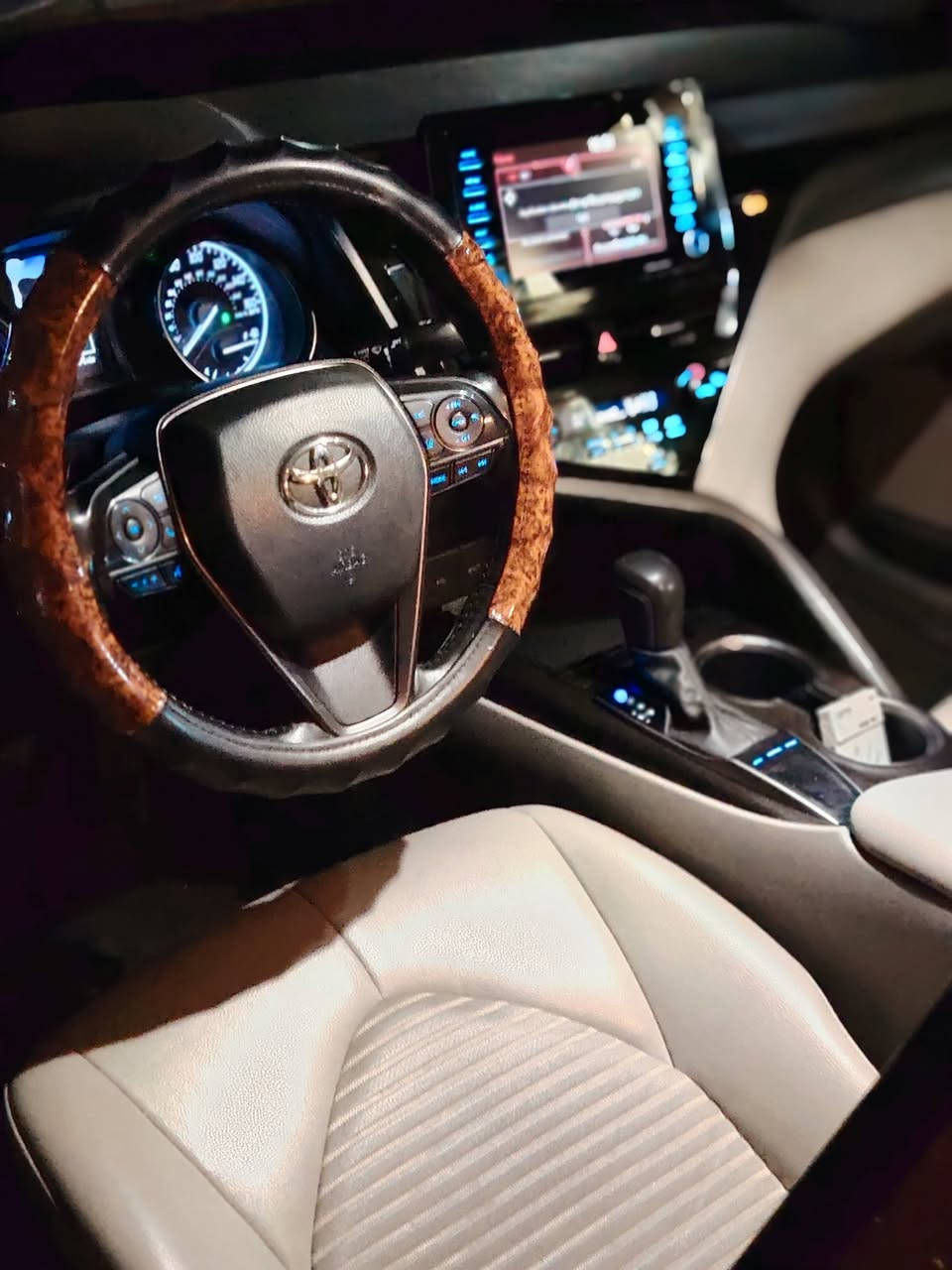 كامري موديل 23
رقم اربيل
SE
بدون صبغ وتبديل وبدون بار د نص جملغ الخلفي
ايربك برده
مكان سياره كركوك *********** وتساب
